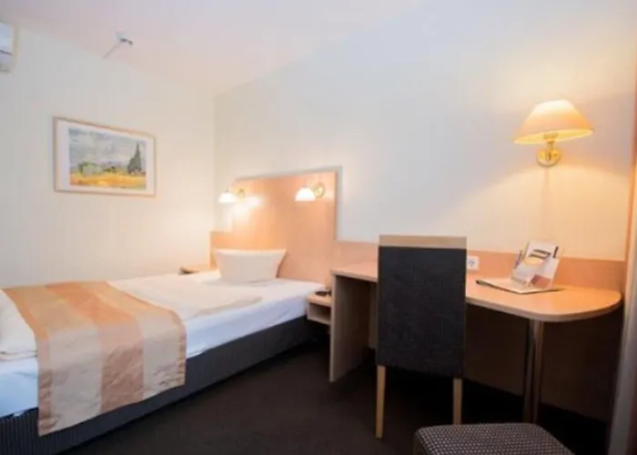 Frankfurt Motel 3*