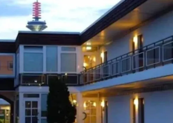 Frankfurt Motel 3*
